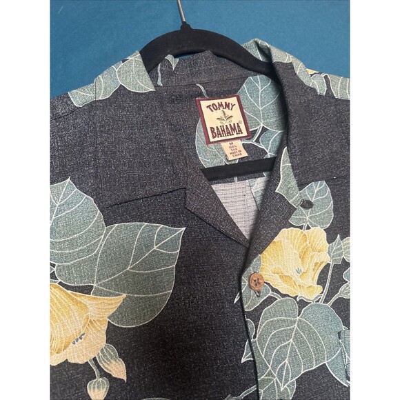 Charcoal Gray / Black TOMMY BAHAMA Silk Buttoned SS Shirt Green Yellow Floral M - Picture 4 of 11